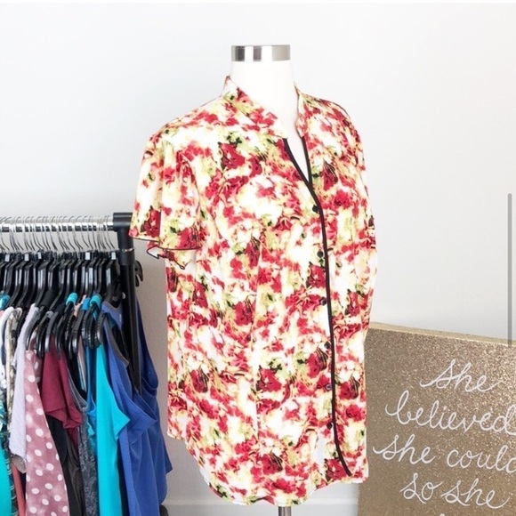 East 5th watercolor buttoned down top - Picture 3 of 7